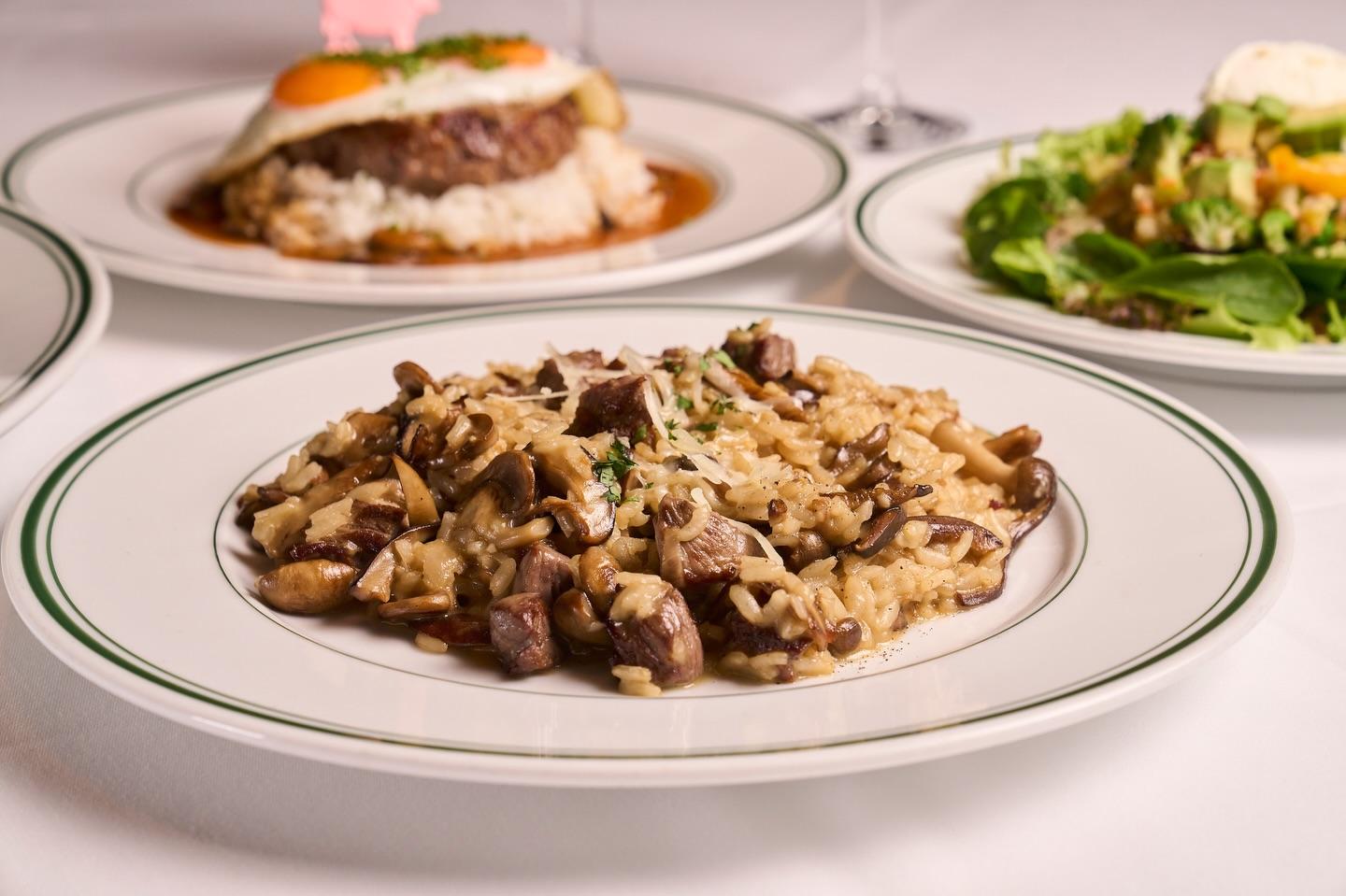 丁寧に仕上げた熟成肉の深い味わいを、